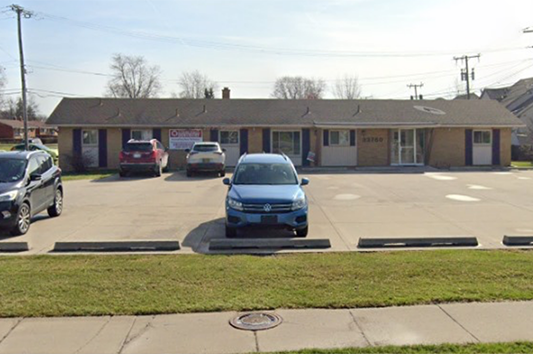 Deluxe Dental Orchard Lake office located at 30969 Orchard Lake Rd, Farmington Hills, MI 48334.